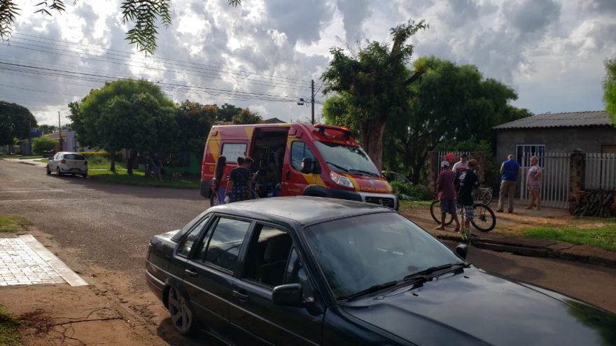 Ciclista de 15 anos é atingido por carro