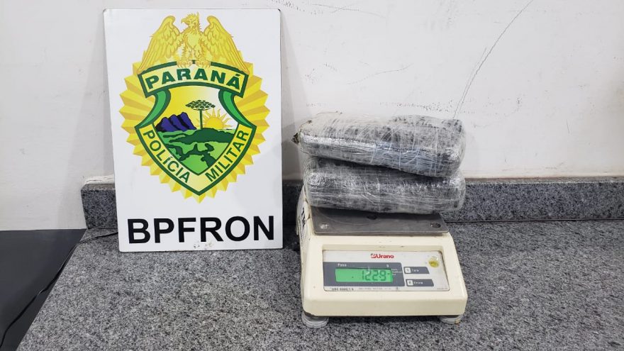 Mais de 1 quilo de maconha é encontrado em banheiro de ônibus