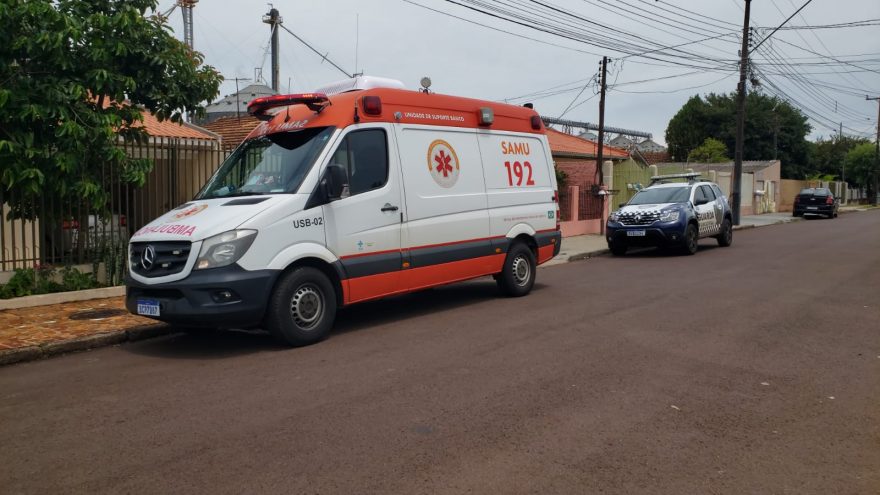 Mulher nua, desorientada e comendo papel higiênico mobiliza equipes ao Guarujá