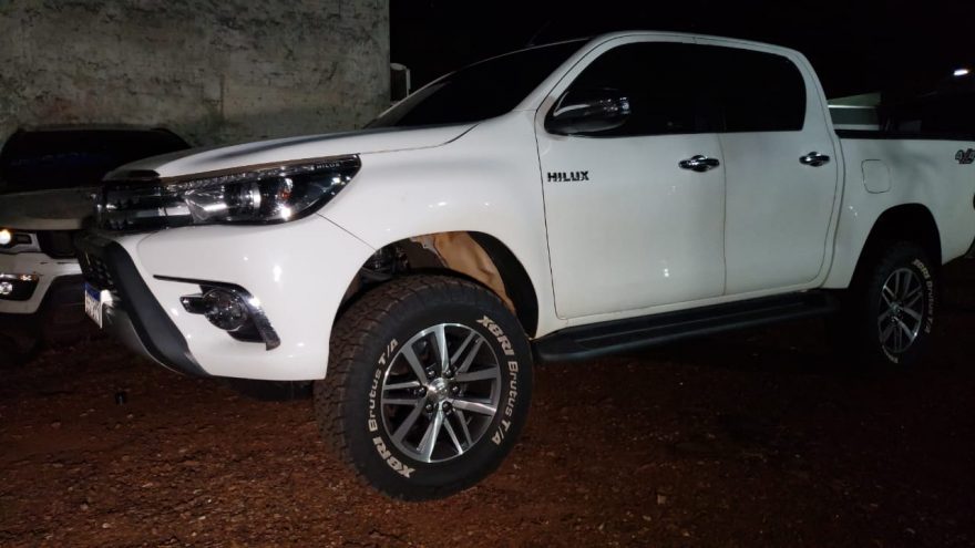 Hilux tomada de assalto no Santo Onofre é recuperada pela Polícia Militar