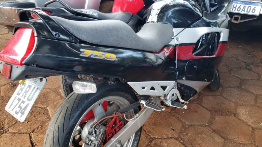 Moto com alerta de furto é recuperada pela PM
