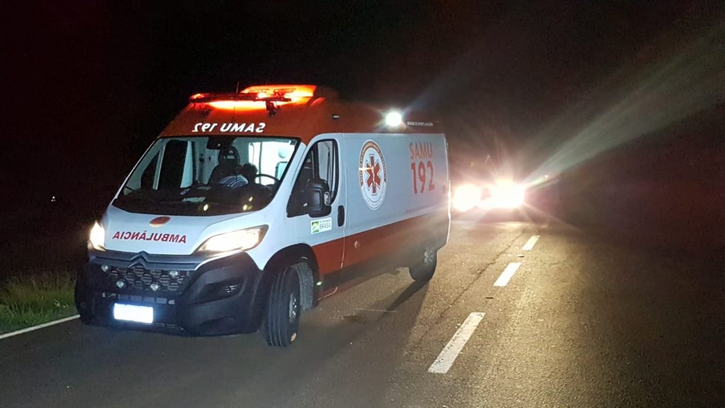 Homem precisa parar o carro após ter crise de pânico na rodovia PR-467 Homem precisa parar o carro após ter crise de pânico na rodovia PR-467