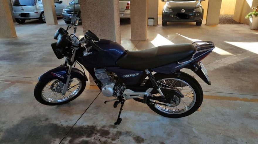 Motocicleta placa AMU-0F46 foi furtada no Centro