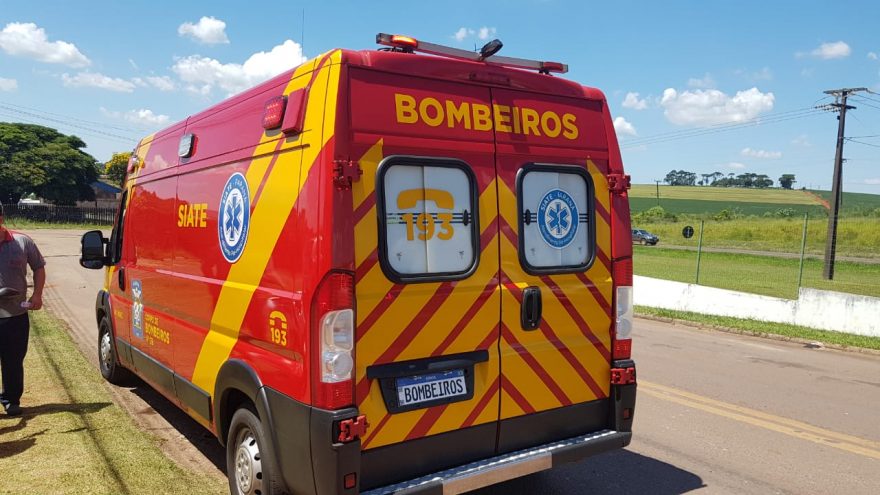 Trabalhador fratura o braço após sofrer queda