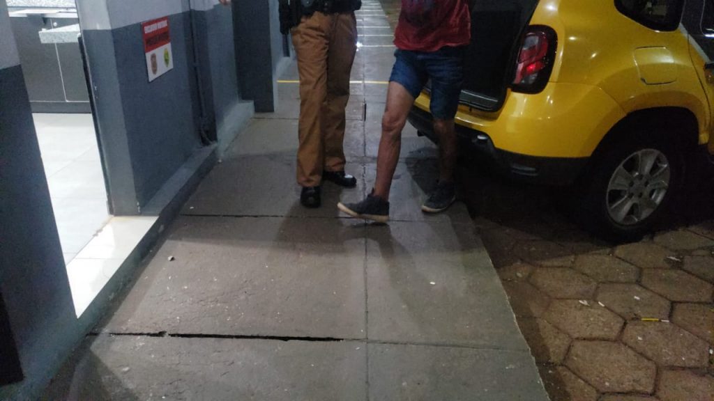 Homem é detido acusado de furto em Loja Maçônica