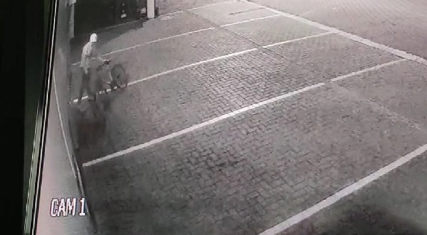 Câmera de segurança mostra tentativa de arrombamento no Centro