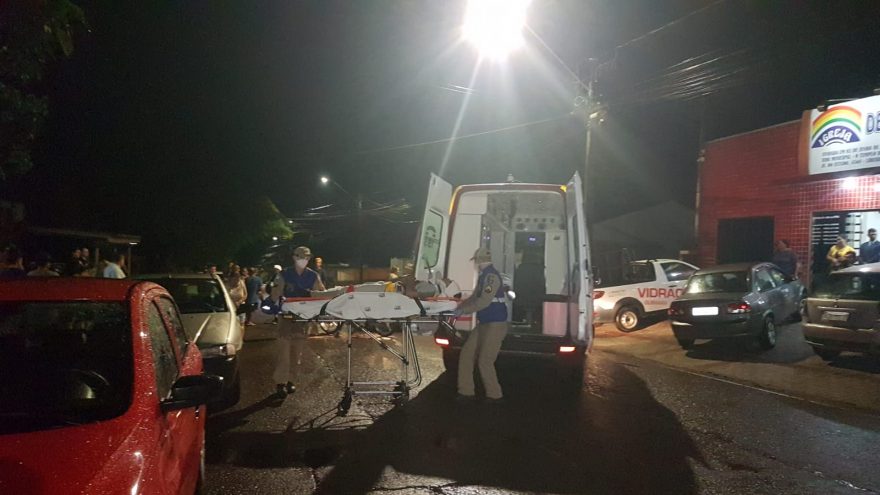 Motociclista fica ferido em acidente de trânsito no Cascavel Velho
