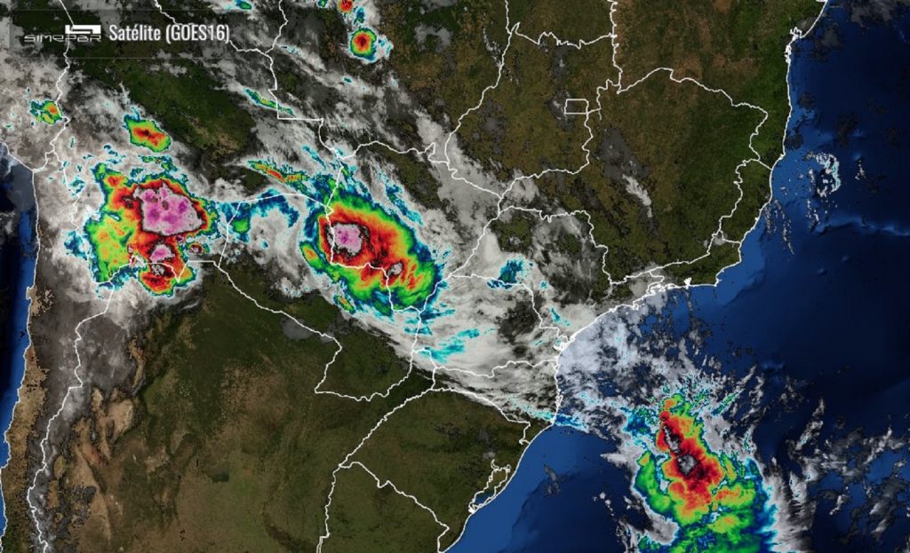 Temperaturas caem e terça-feira terá máxima de 23°C e clima chuvoso em Cascavel