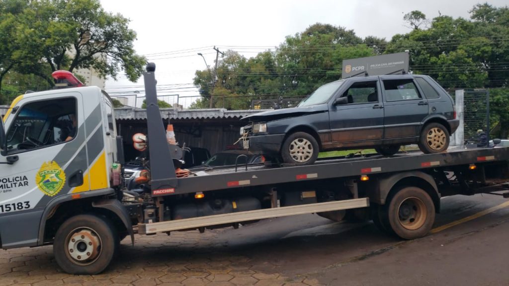 Fiat Uno é recuperado em Cascavel