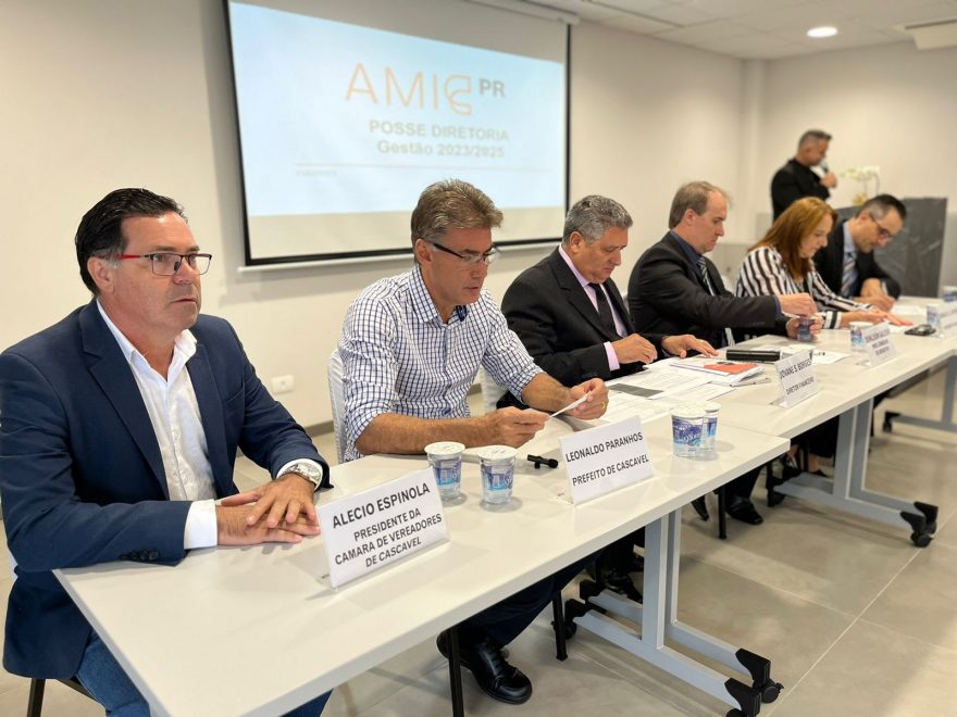 Jovane dos Santos Borges assume a Presidência da AMIC