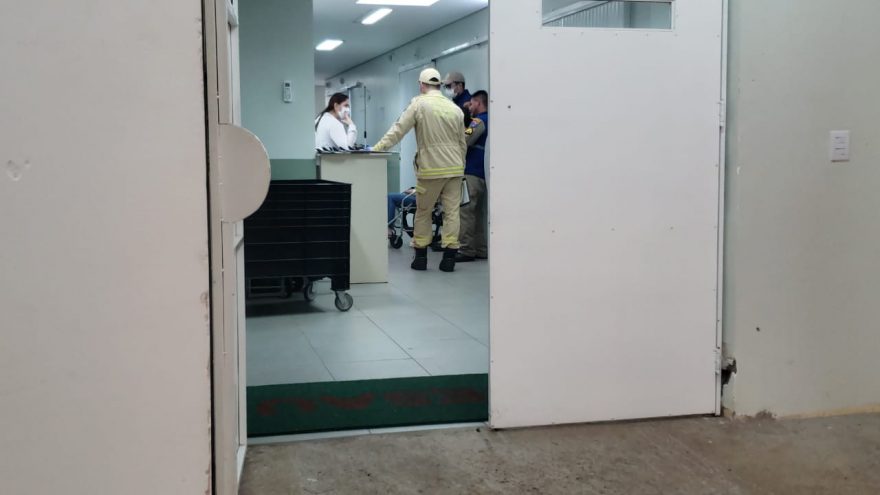 Mulher e criança se ferem após serem atacadas por cachorro no Santo Onofre