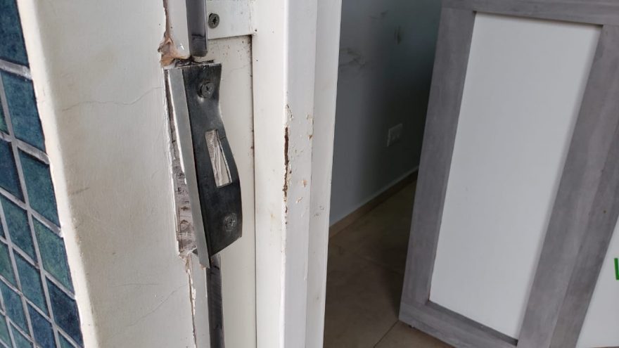 Ladrões arrombam clínica odontológica no Centro e furtam vários eletrônicos