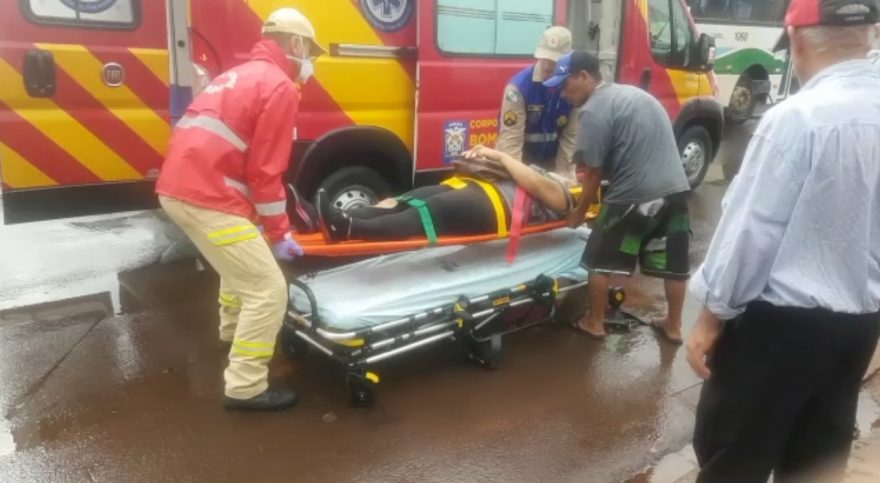 Mulher fica ferida após acidente de trânsito no Floresta