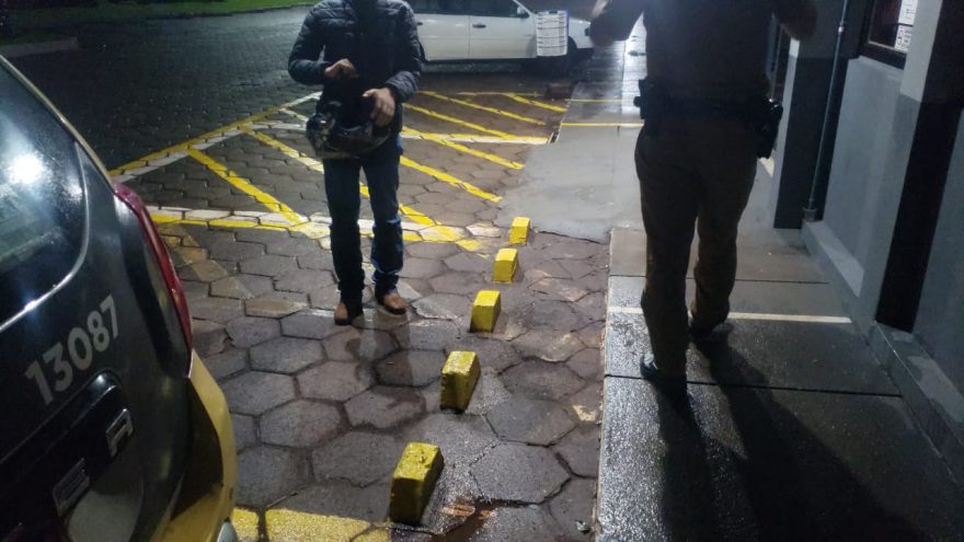 Adolescente de 14 anos é apreendido em posse de motocicleta com chassi adulterado