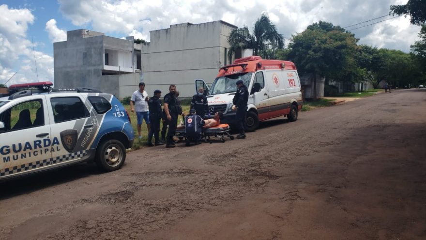 Ameaçando arrancar a roupa e fazendo algazarra em ônibus, homem é atendido pelo Samu