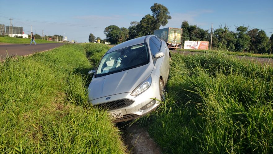 Mulher passa mal no volante e se envolve em acidente na BR-467