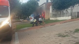 Mulher atingida por fachada da Lojas Americanas é socorrida novamente