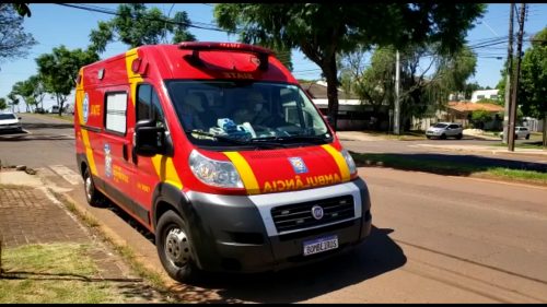 Vítima recusa encaminhamento hospitalar após acidente no XIV de Novembro
