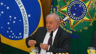 Presidente aposta em retomada de obras para impulsionar economia