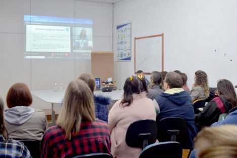 Instituições de ensino podem se cadastrar para oferecer descontos a servidores paranaenses