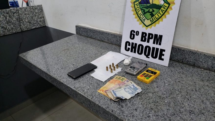 Choque detém suspeito de tráfico de drogas no Conjunto Riviera