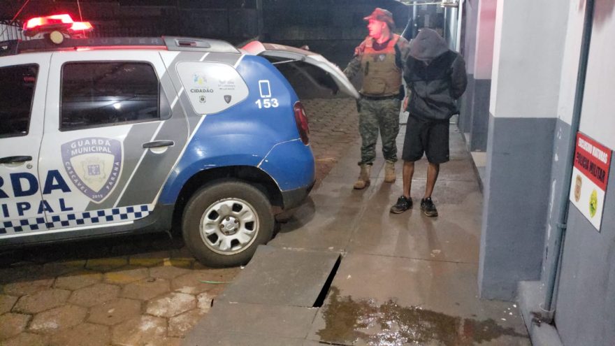 Suspeito de invadir imóvel em construção é detido no centro de Cascavel