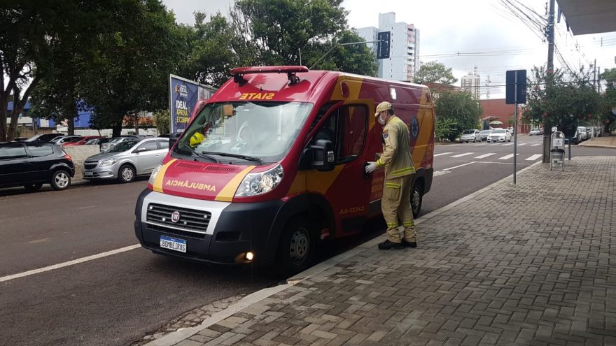 Homem fica ferido ao sofrer queda de escada no Centro