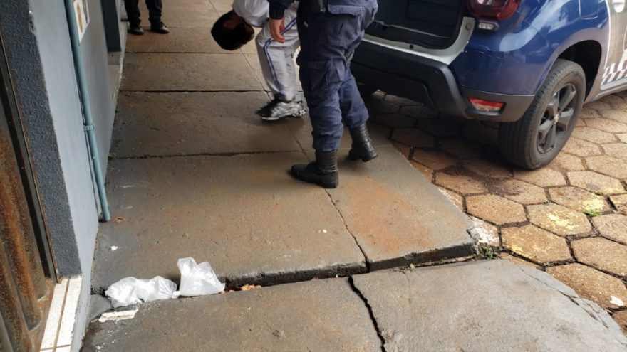 Homem é detido por furto em supermercado