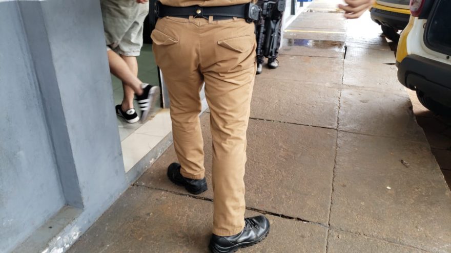 Após furtar R$ 53 em carne, homem é detido