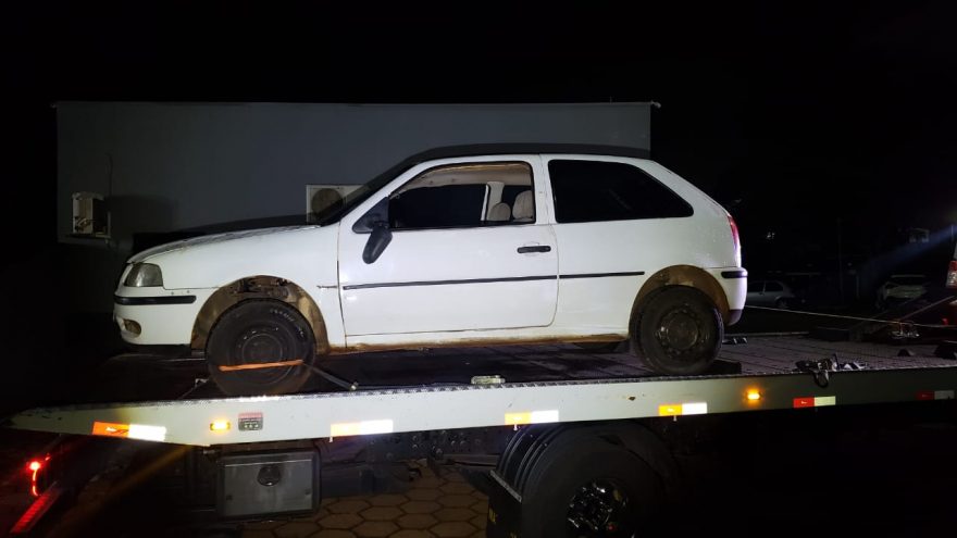 Gol com registro de furto é recuperado pela Polícia Militar