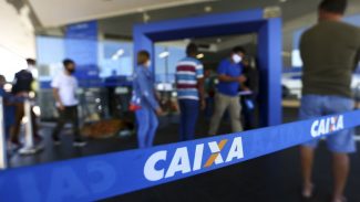 Caixa começa a pagar hoje abono salarial de 2021