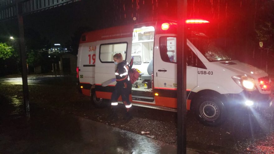 Popular encontra homem caído na rua e chama socorro no Cascavel Velho