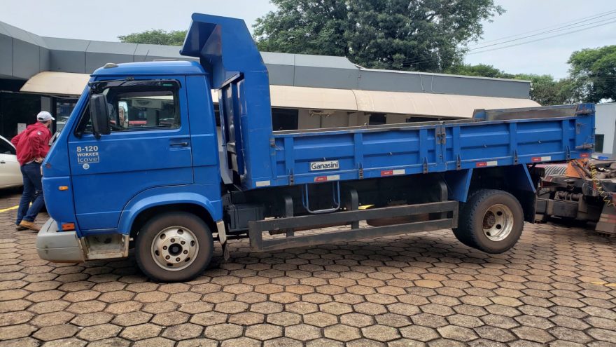 Caminhão furtado em Lindoeste é recuperado pela PRF na BR-467