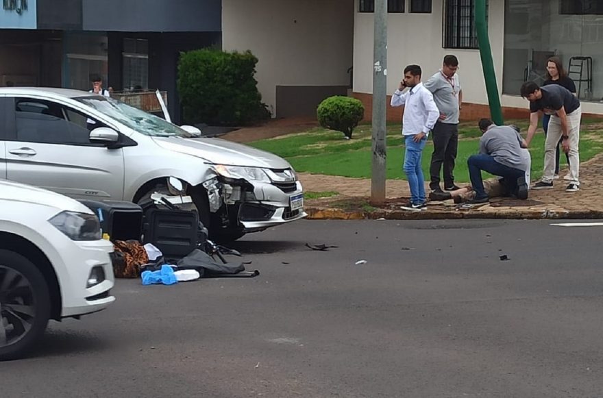 Motociclista fica ferido em acidente de trânsito na Rua Recife