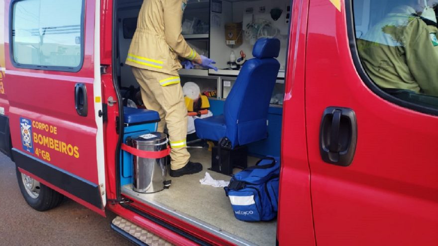 Motociclista fratura clavícula após acidente no Santa Felicidade