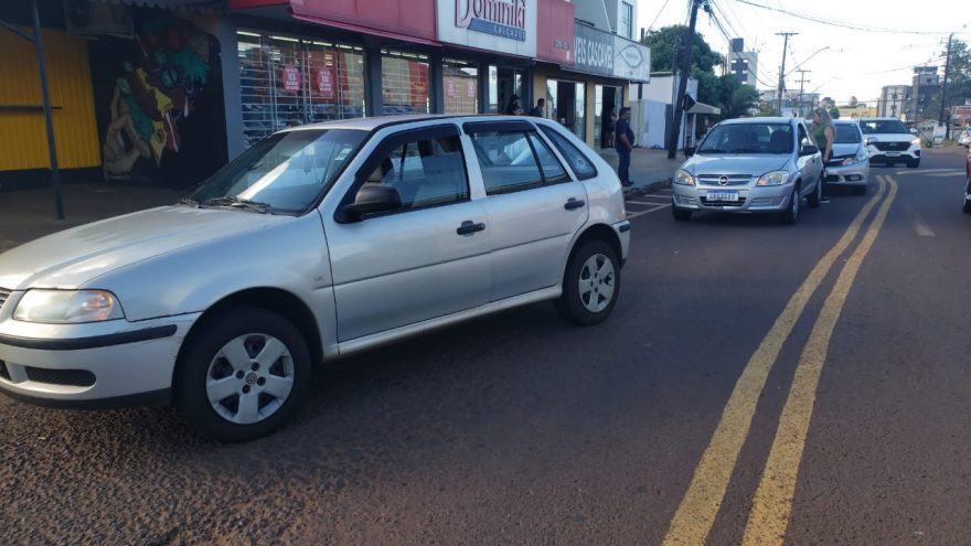 Engavetamento é registrado no Bairro Nova Cidade