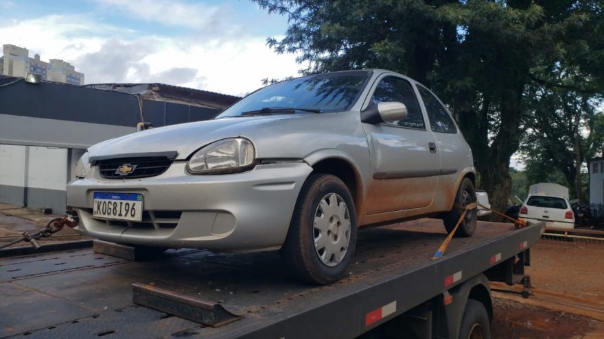 Corsa com furtado no São Cristóvão é recuperado pela PM