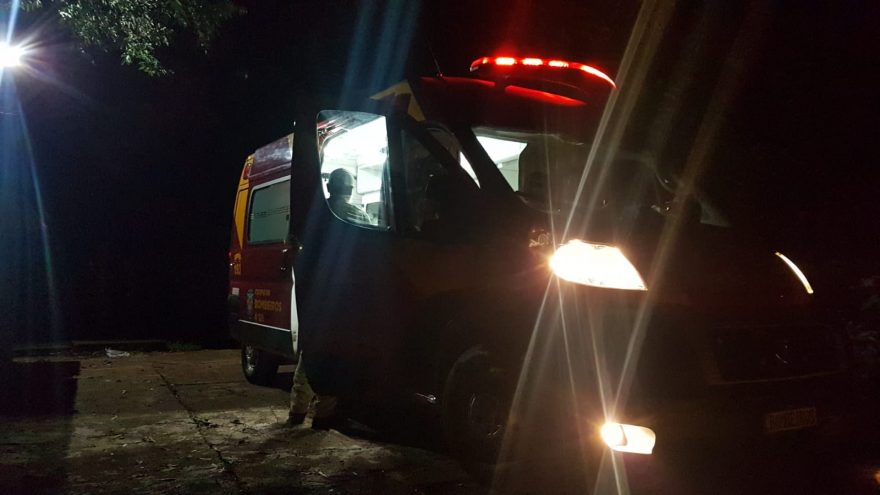 Idosa fica ferida ao sofrer queda no Universitário