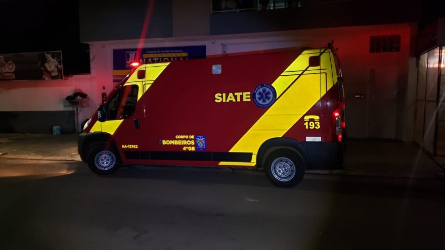 Homem sofre queda e precisa de atendimento médico no Parque São Paulo