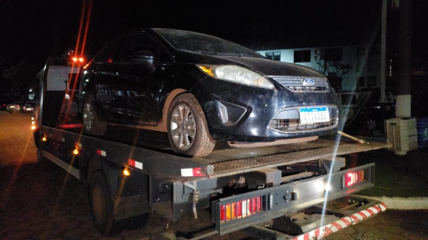 Veículo tomado de assalto é recuperado pela PM