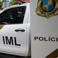 Imagem referente a Homem é encontrado morto coberto com galhos e sem roupas
