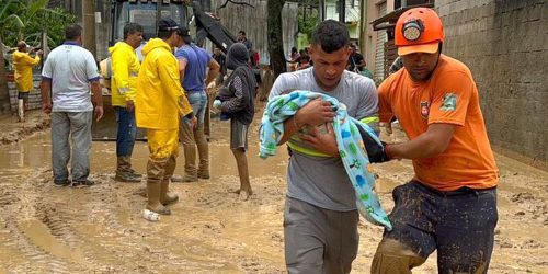 Imagem referente a Jornalista que passava carnaval em São Sebastião noticia desastre