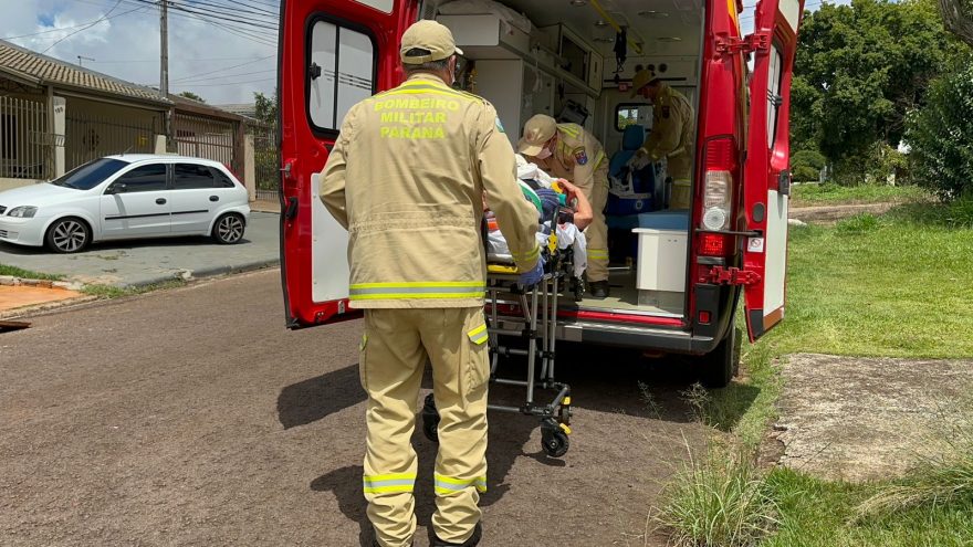 Com luxação no ombro, idosa é socorrida pelo Corpo de Bombeiros