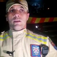 Imagem referente a Bombeiros falam sobre resgate de duas mulheres em córrego