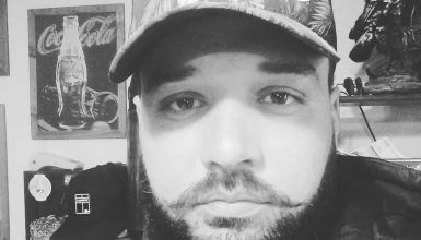Imagem referente a Familiares e amigos lamentam a morte de Renato Manica nas redes sociais