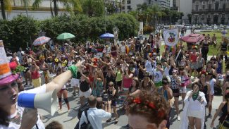 Quarta-feira de Cinzas ainda tem blocos nas ruas no Rio