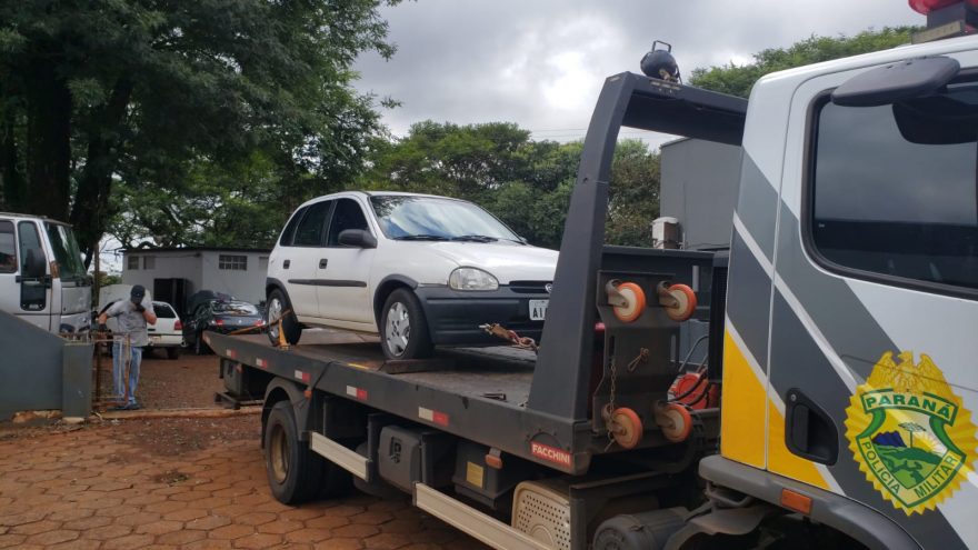 Corsa com alerta de furto é recuperado pela Polícia Militar