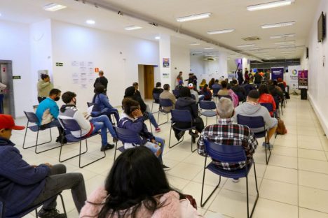 Semana inicia com 697 vagas de emprego na Agência do Trabalhador