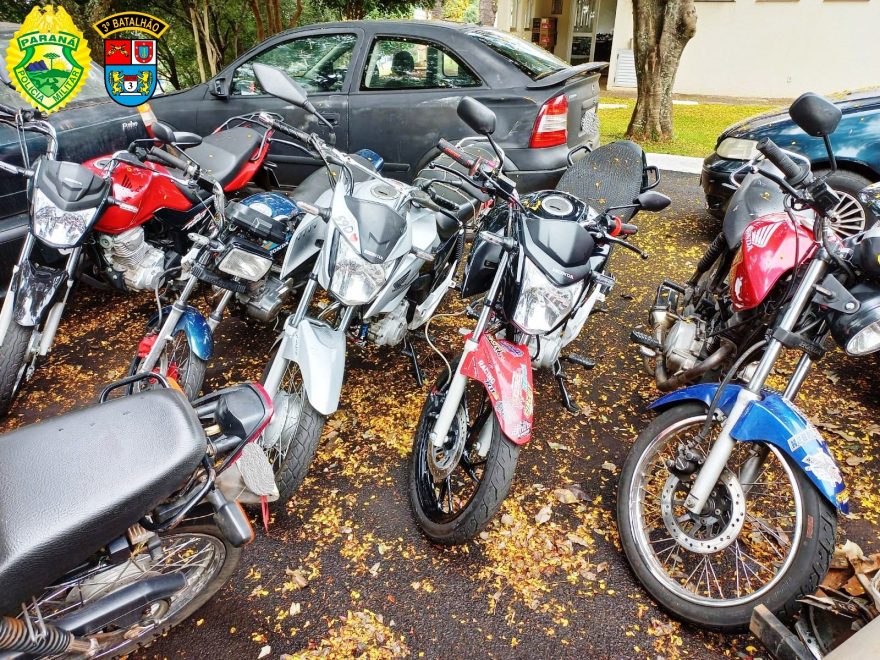 No Carnaval, PM apreende 7 motocicletas e 3 carros durante fiscalização em Pato Branco