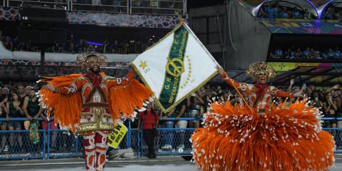 Imagem referente a Especialistas criticam ausência de negros no júri das escolas de samba